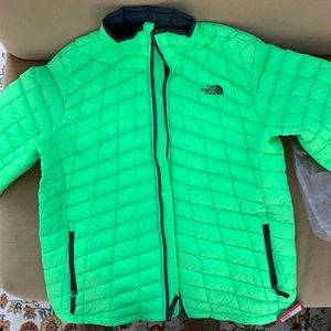 Neon Green Boys XL (18/20) North Face Jacket. NWT.